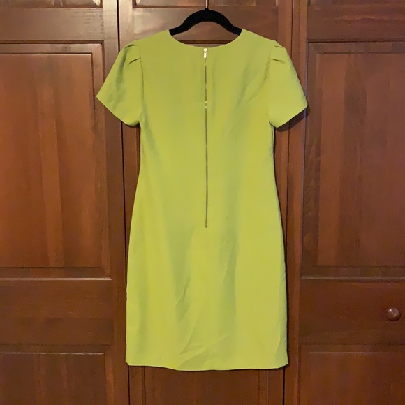 Chartreuse dress - Picture 2 of 3